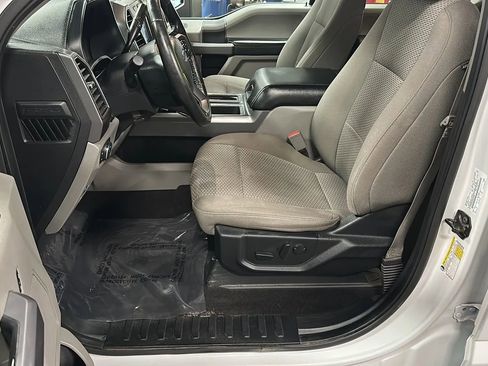 Used 2019 Ford F150 XLT w/ Equipment Group 302A Luxury image 9