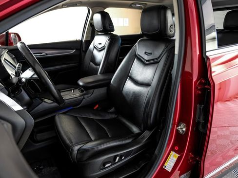 Used 2019 Cadillac XT5 Premium Luxury image 29