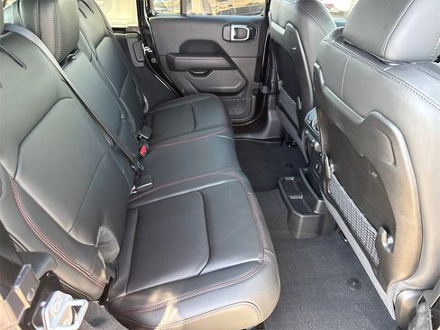 New 2026 Jeep Wrangler Unlimited Rubicon image 17