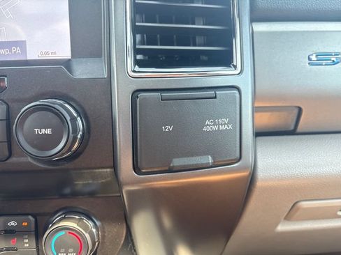 Used 2022 Ford F250 XLT w/ XLT Premium Package AWD/4WD image 33