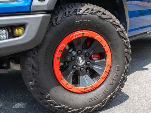 Used 2017 Ford F150 Raptor w/ Equipment Group 802A Luxury AWD/4WD image 2