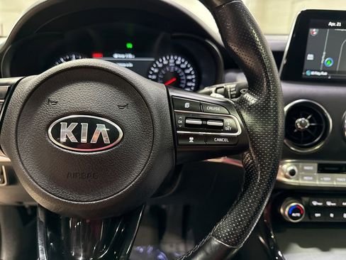 Used 2020 Kia Stinger GT2 AWD/4WD image 12
