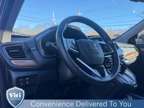 Used 2019 Honda CR-V Touring image 17