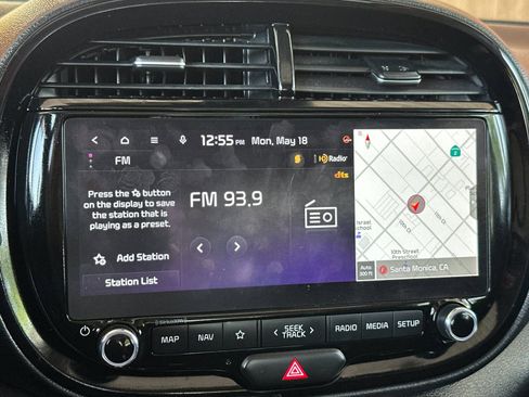 Certified 2023 Kia Soul EX FWD image 24