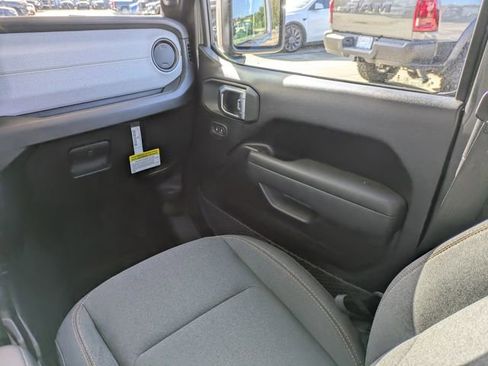 New 2026 Jeep Gladiator Mojave AWD/4WD image 17