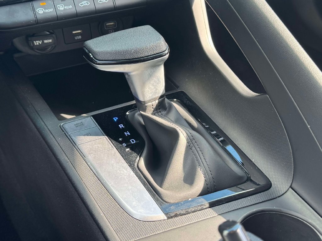 Used 2023 Hyundai Elantra SEL FWD image 28