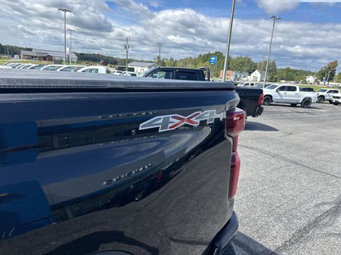 Certified 2021 Chevrolet Silverado 2500 Custom w/ Custom Value Package AWD/4WD image 5