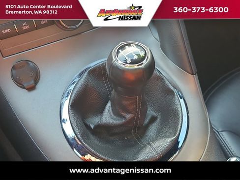 Used 2006 Pontiac Solstice Convertible w/ Premium Package image 18