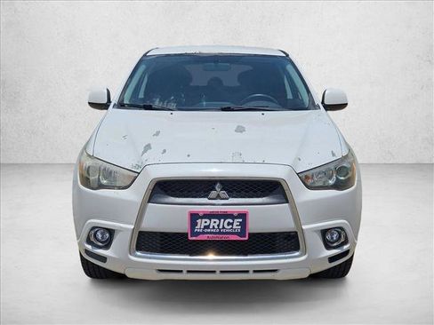 Used 2011 Mitsubishi Outlander Sport ES FWD image 2