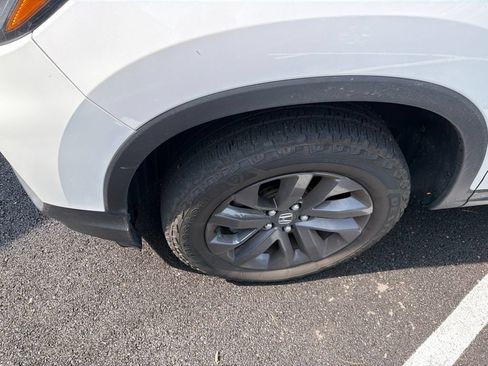 Certified 2024 Honda Ridgeline Sport image 5