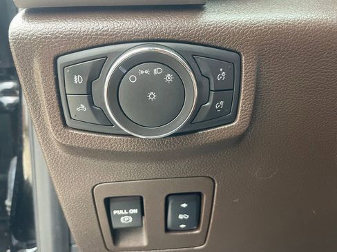 Used 2018 Ford F150 King Ranch w/ FX4 Off-Road Package image 22