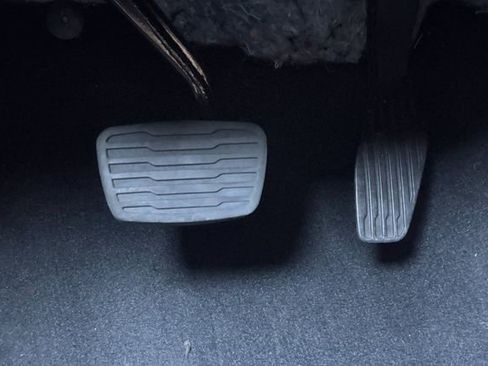 Used 2024 Chevrolet Colorado Z71 w/ Z71 Convenience Package 2 image 42