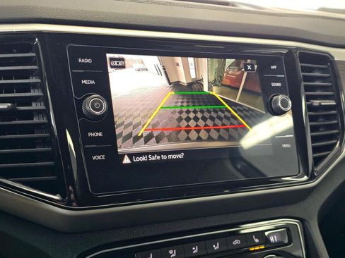 Used 2023 Volkswagen Atlas SE image 31