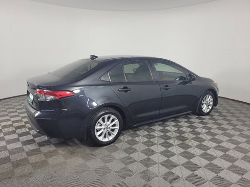Used 2021 Toyota Corolla LE w/ LE Convenience Package FWD image 10