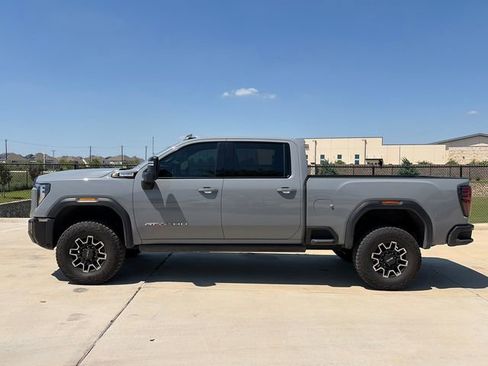Used 2025 GMC Sierra 2500 AT4X AWD/4WD image 6