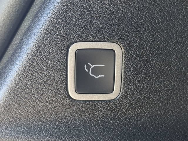 New 2026 Chrysler Pacifica Select FWD image 15