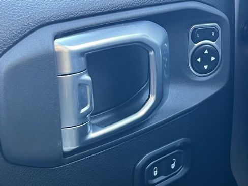 Used 2024 Jeep Wrangler Sport S image 26