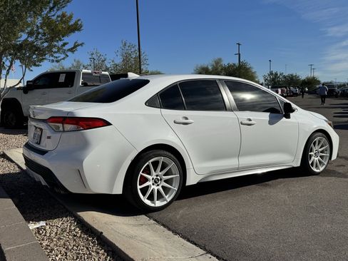 Used 2020 Toyota Corolla SE image 3