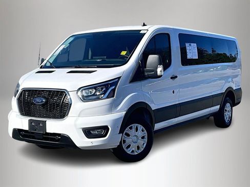 Used 2023 Ford Transit 350 XLT image 5