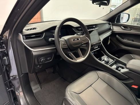 New 2025 Jeep Grand Cherokee Limited AWD/4WD image 25
