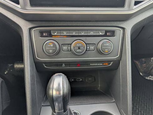 Used 2019 Volkswagen Atlas SE image 15