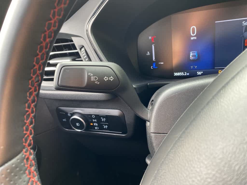 Used 2025 Ford Escape ST-Line Select AWD/4WD image 23