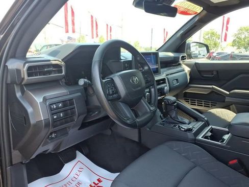Used 2024 Toyota Tacoma SR5 AWD/4WD image 15