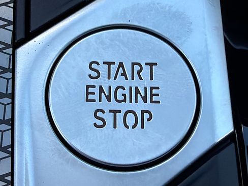 New 2026 BMW 330i xDrive Sedan w/ Premium Package image 36