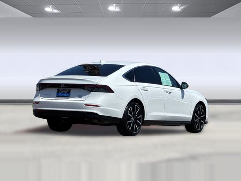 Certified 2025 Honda Accord Touring image 9