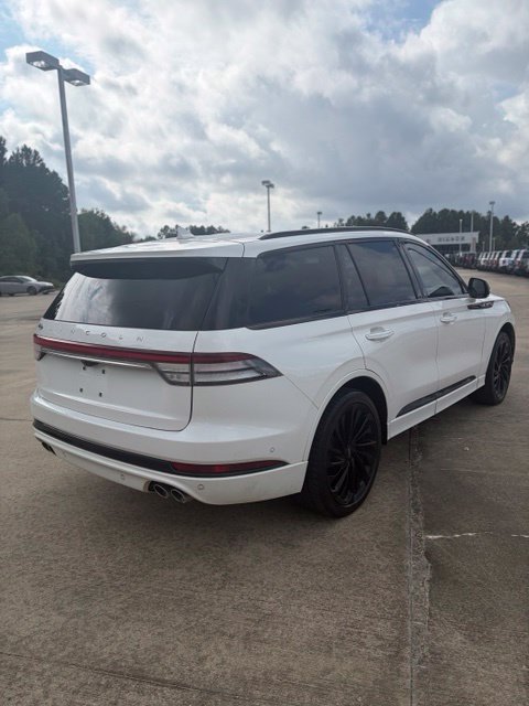 Used 2023 Lincoln Aviator Reserve w/ Equipment Group 201A AWD/4WD image 5