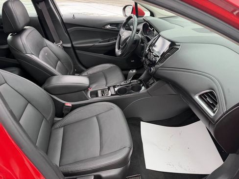 Used 2016 Chevrolet Cruze Premier image 17