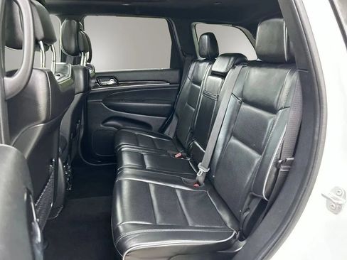 Used 2021 Jeep Grand Cherokee Overland AWD/4WD image 24