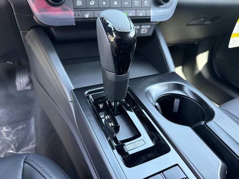 New 2026 Subaru Outback Premium AWD/4WD image 29