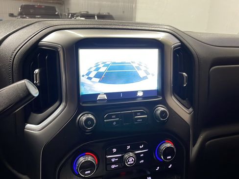 Used 2019 Chevrolet Silverado 1500 LT w/ True North Edition AWD/4WD image 9