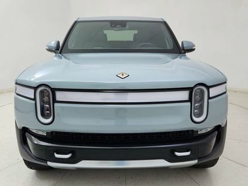 Used 2024 Rivian R1T Adventure image 2
