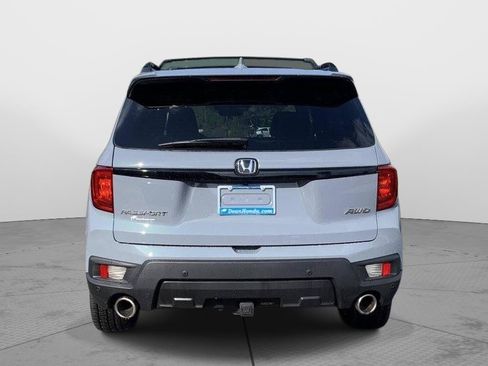 Certified 2025 Honda Passport EX-L image 4