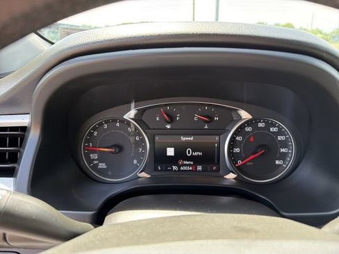 Used 2023 GMC Acadia SLT AWD/4WD image 18