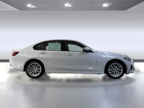 Used 2023 BMW 330i Sedan w/ Parking Assistance Package RWD image 7