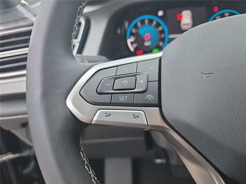 New 2026 Volkswagen Atlas Cross Sport SE image 25