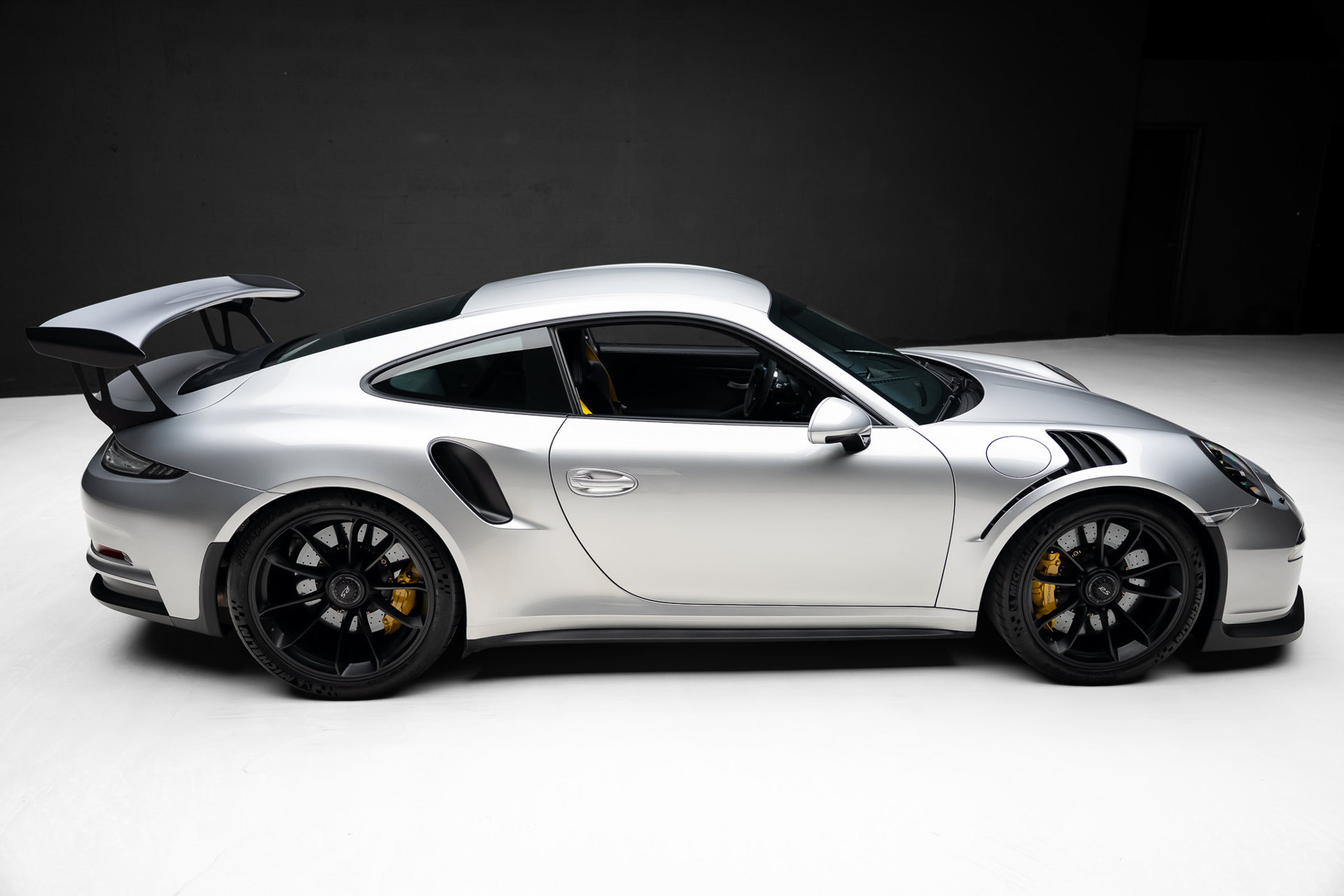 Used 2016 Porsche 911 GT3 RS RWD image 34