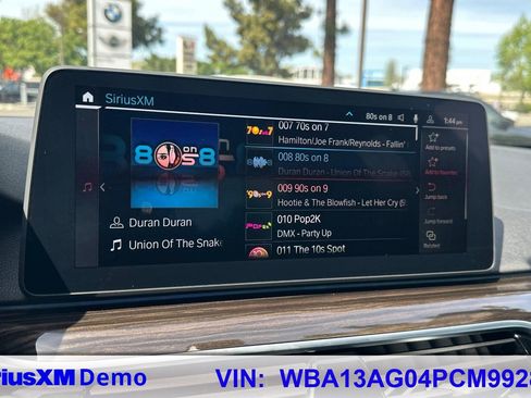 Used 2023 BMW 530e w/ Premium Package image 39