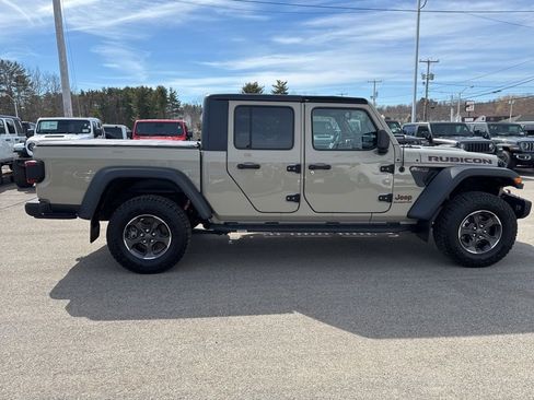 Certified 2022 Jeep Gladiator Rubicon w/ LED Lighting Group image 6