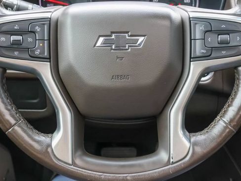 Used 2021 Chevrolet Tahoe Z71 w/ Luxury Package AWD/4WD image 26