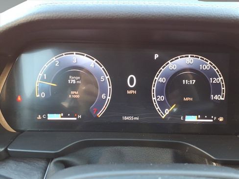 Used 2023 Jeep Grand Cherokee Limited w/ Black Appearance Package image 21