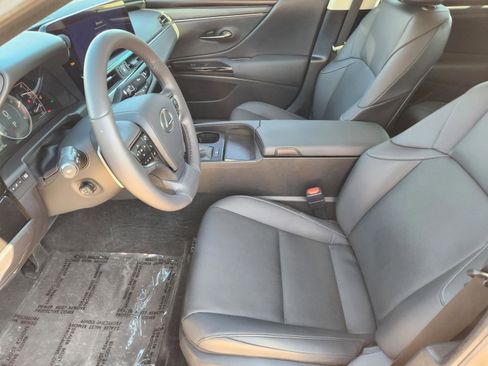 Used 2023 Lexus ES 350 w/ Premium Package FWD image 5