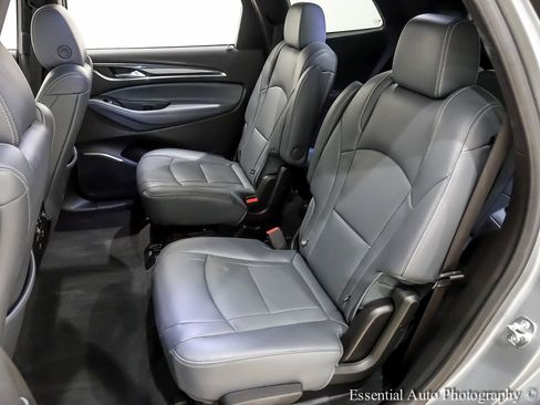 Used 2024 Buick Enclave Premium image 16