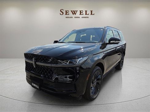 New 2025 Lincoln Navigator Reserve w/ Jet Appearance Package image 1