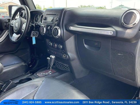 Used 2015 Jeep Wrangler Sport image 21