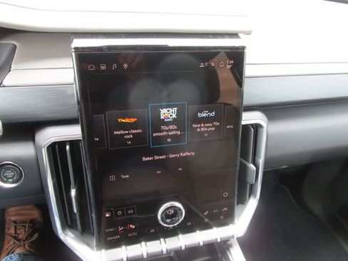 New 2026 GMC Acadia Elevation w/ Elevation Premium Package image 34