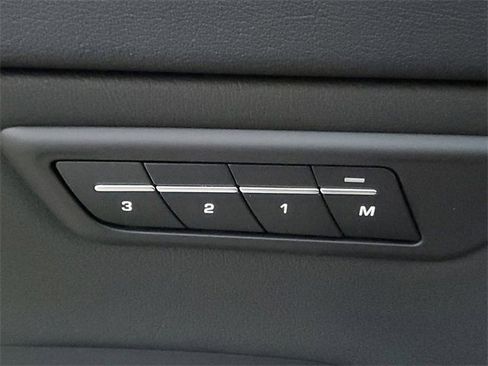 New 2024 Jaguar E-PACE R-Dynamic SE image 23